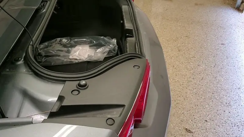 how to open camaro trunk with dead battery